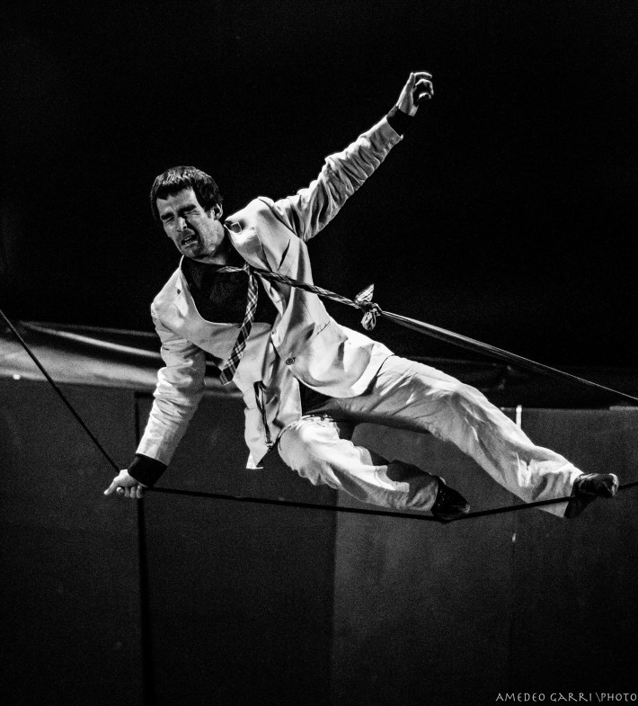 Stage di equilibrismo su corda molle con Albert Martinez, La Fucina del Circo.jpg